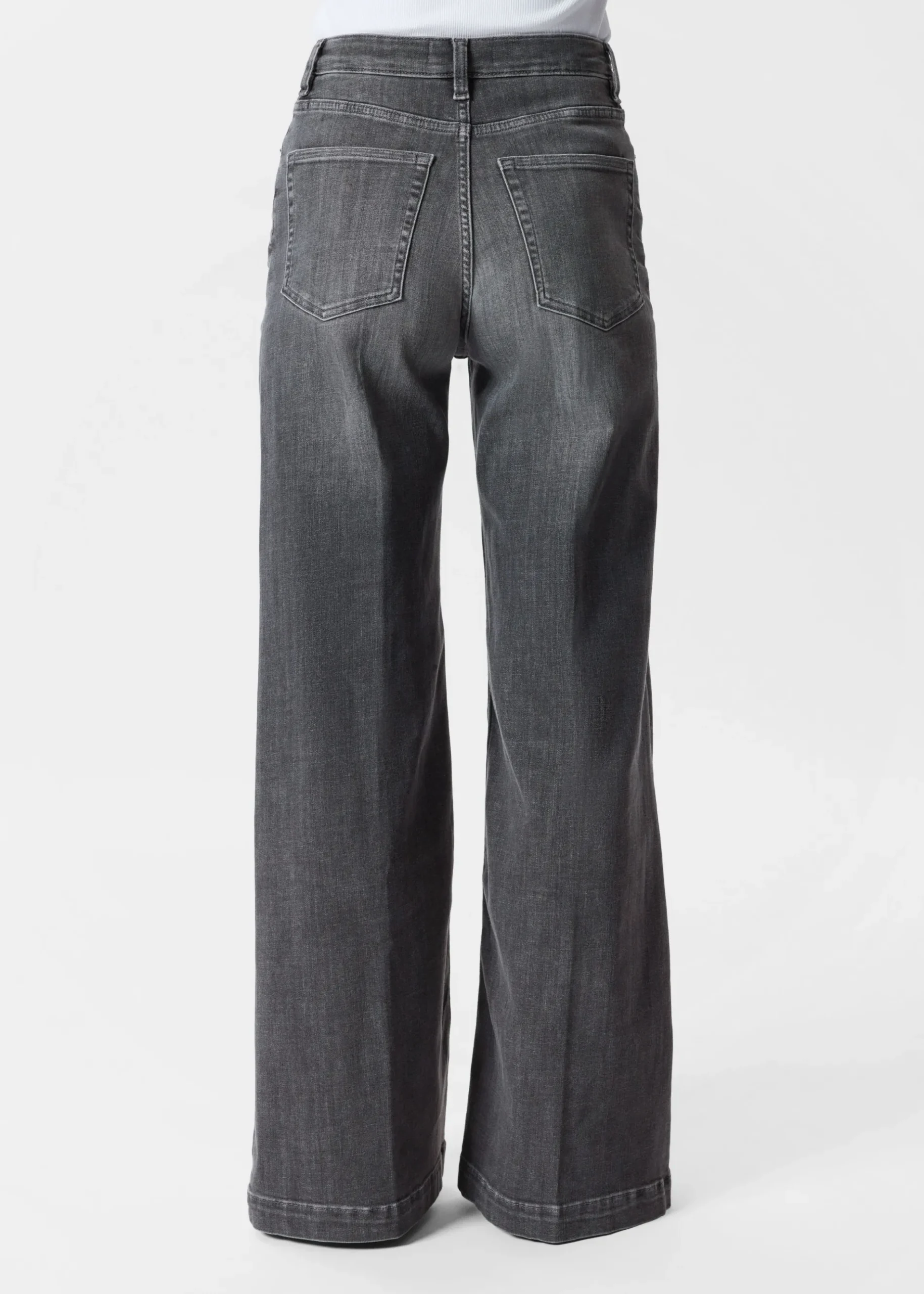 & Other Stories Weite Jeans mit Bügelfalten