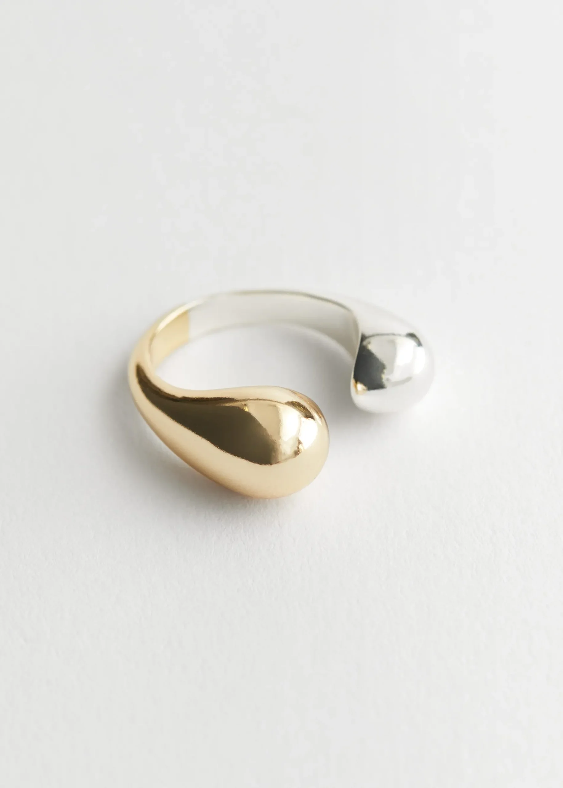 & Other Stories Zweifarbiger offener Ring